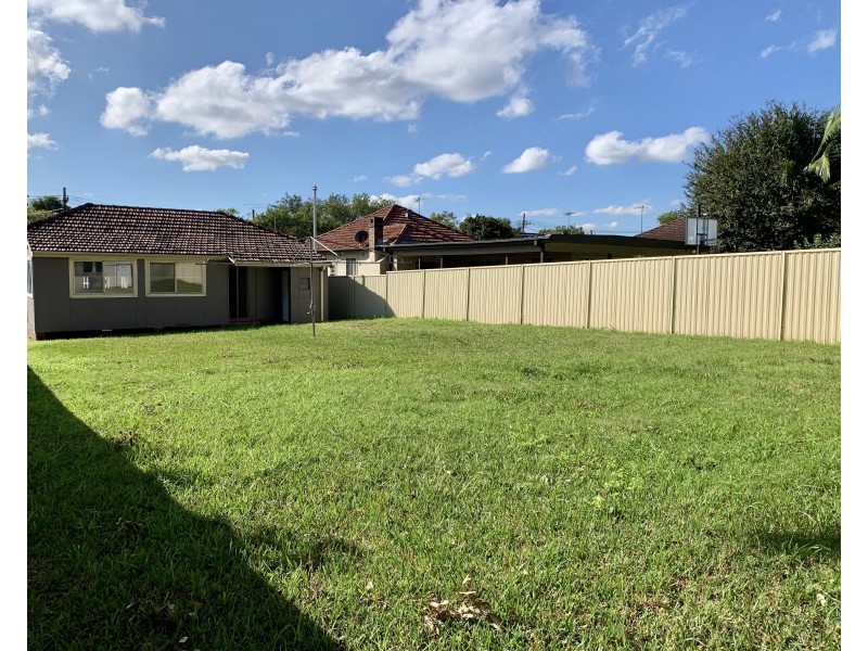 83 Windsor Road, Padstow NSW 2211