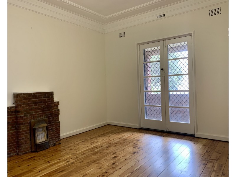 14 Blakesley Road, Carlton NSW 2218