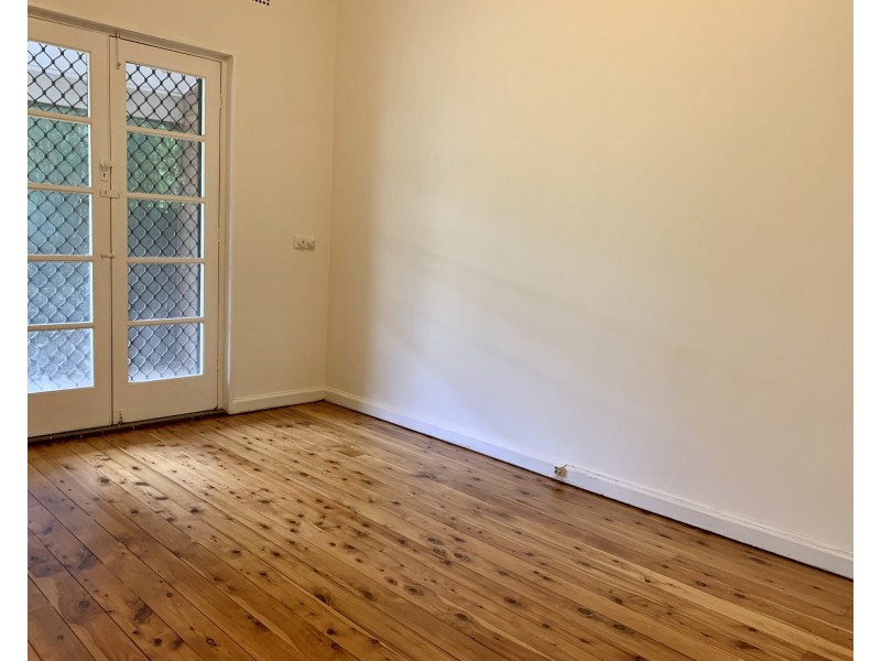 14 Blakesley Road, Carlton NSW 2218