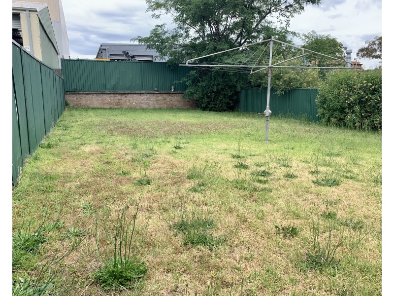 14 Blakesley Road, Carlton NSW 2218