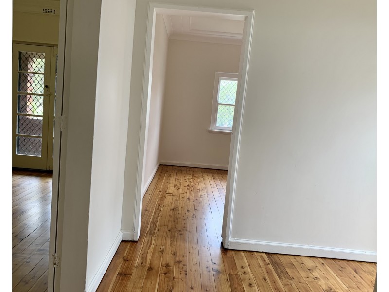 14 Blakesley Road, Carlton NSW 2218