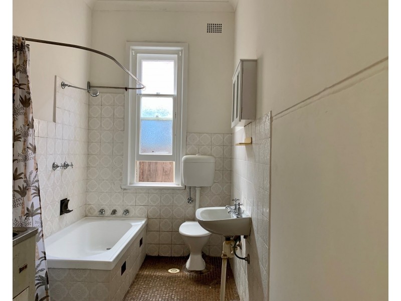 1/16 Patrick Street, Hurstville NSW 2220