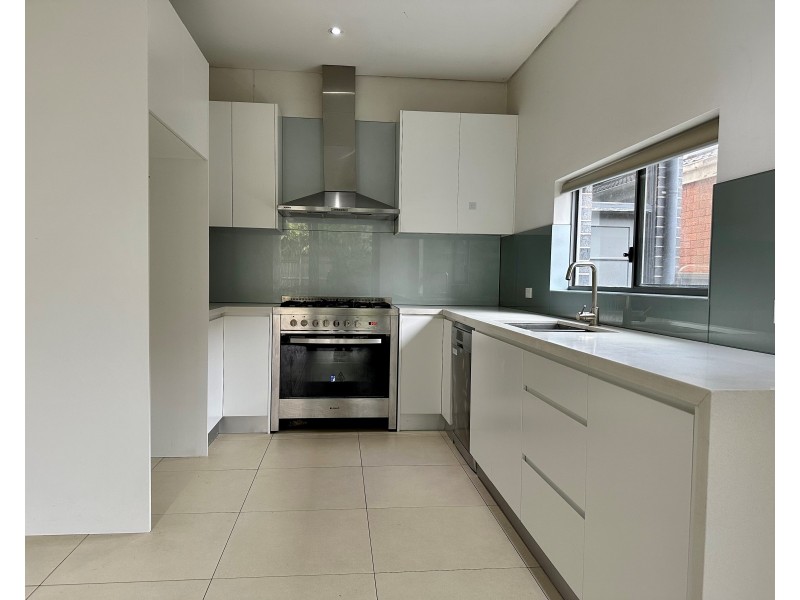 39A Grove Street, St Peters NSW 2044