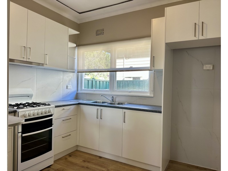 9 Nettleton  Avenue, Riverwood NSW 2210