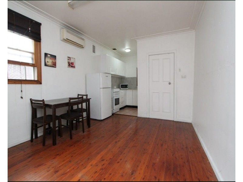 2/182 Unwins  Bridge, St Peters NSW 2044