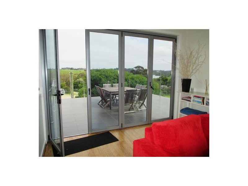 106 Carpenter Street, Lakes Entrance VIC 3909