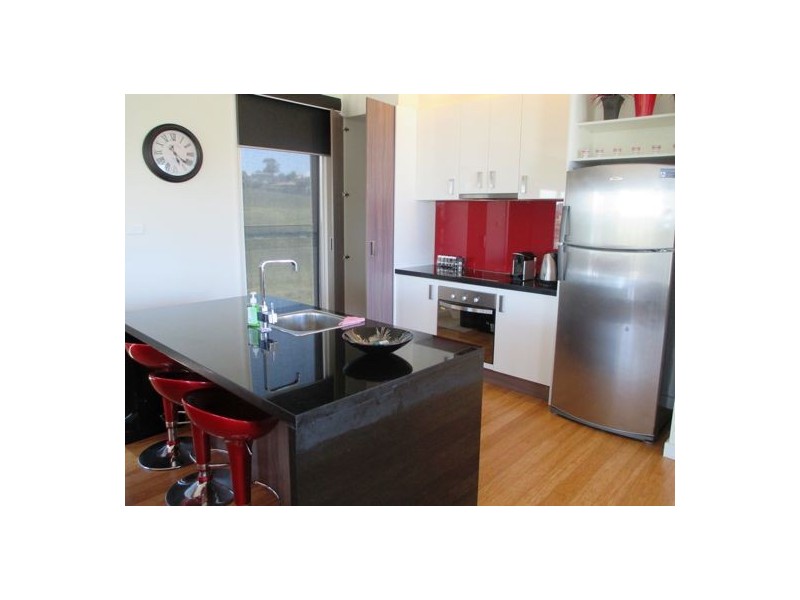 106 Carpenter Street, Lakes Entrance VIC 3909