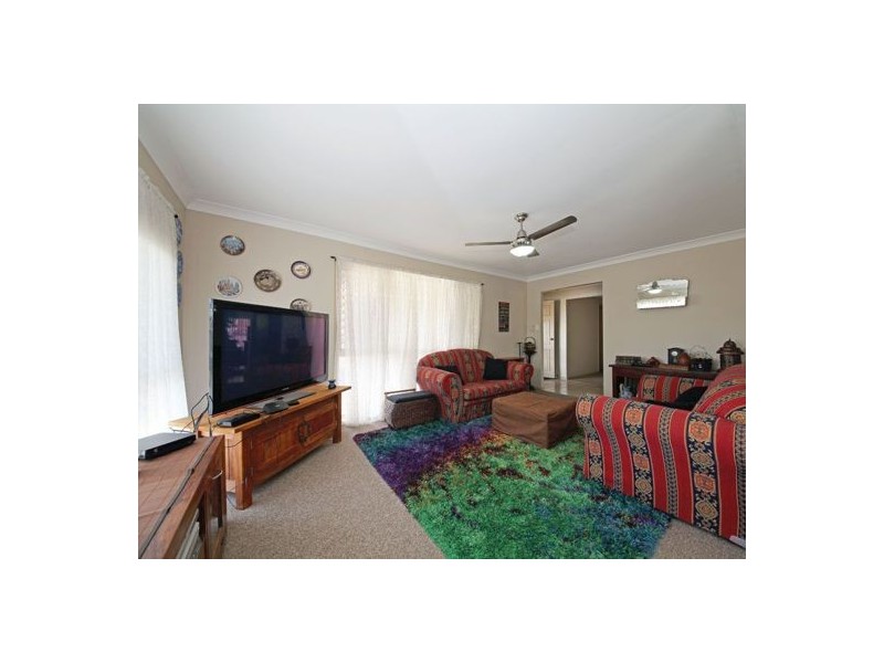 7 Cook Avenue, Caboolture South QLD 4510