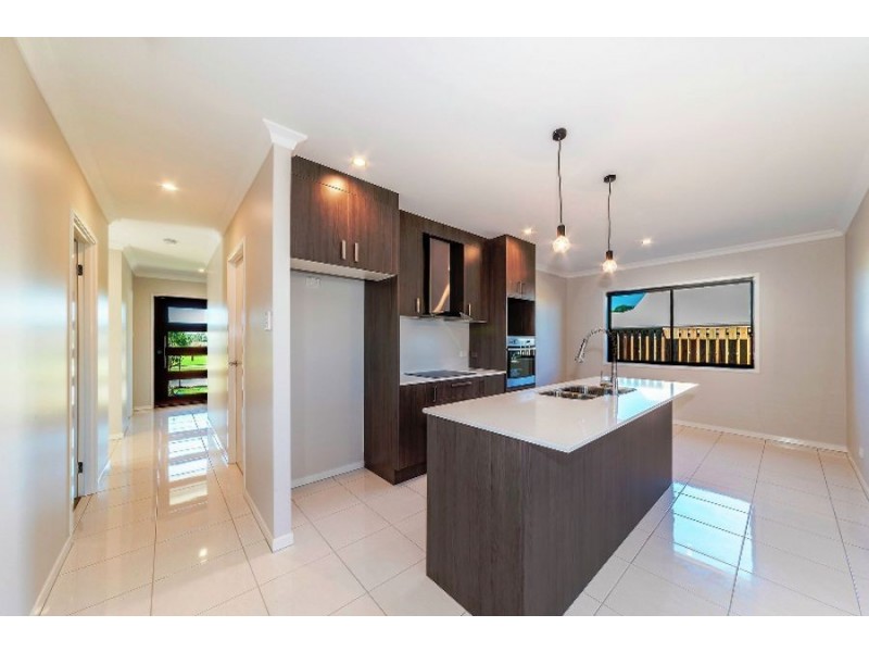 135 Baptisia Circuit, Caboolture QLD 4510