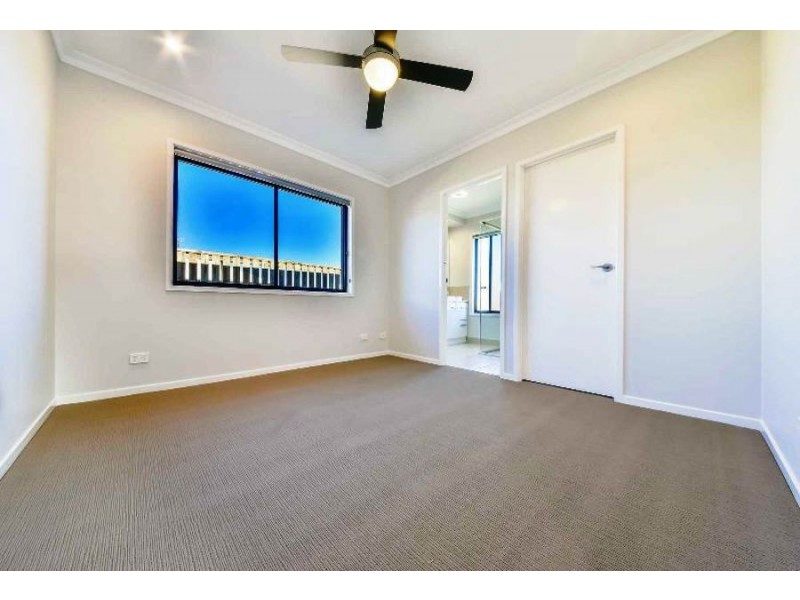 135 Baptisia Circuit, Caboolture QLD 4510