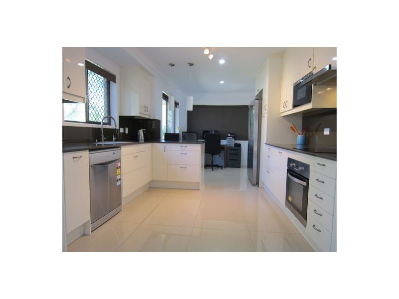 23 Enson Street, Bundamba QLD 4304