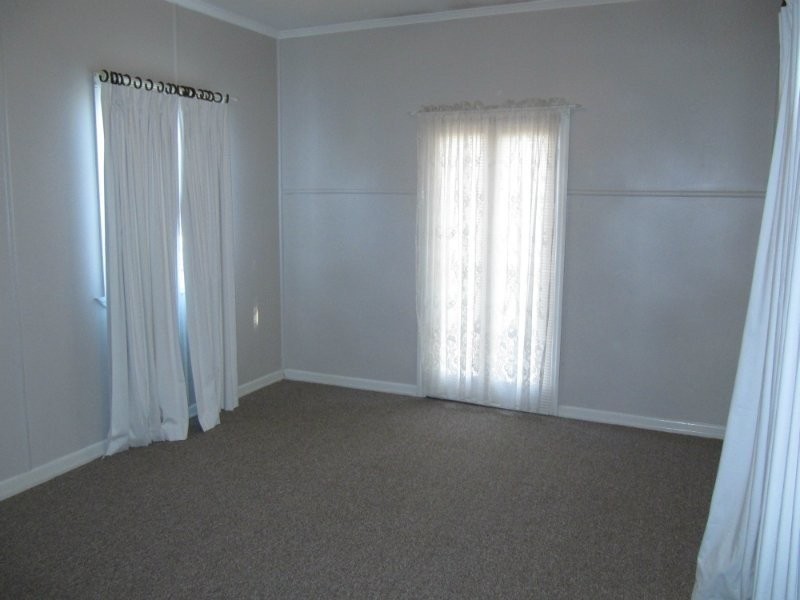 10 Joyce Street, East Ipswich QLD 4305