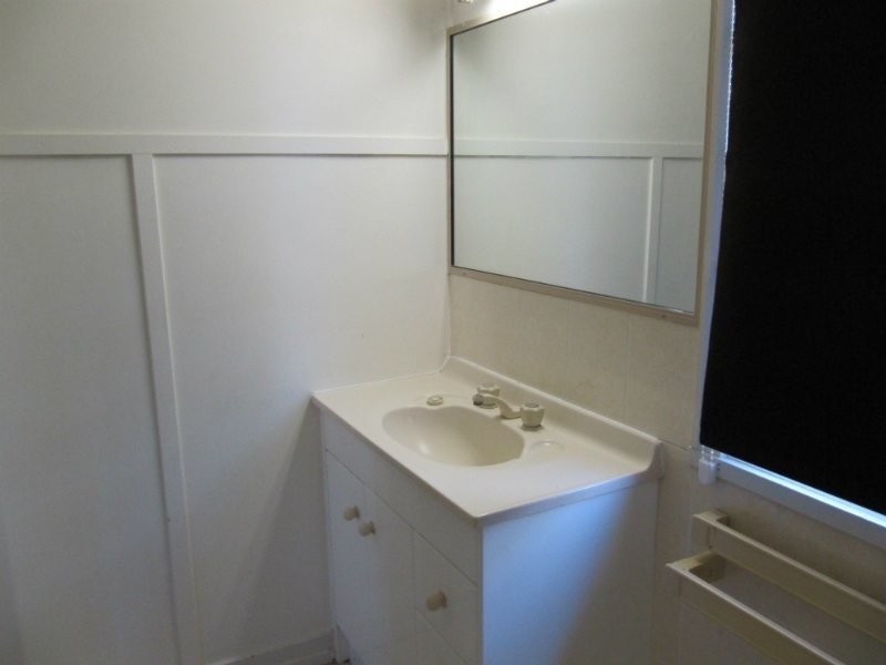 10 Joyce Street, East Ipswich QLD 4305