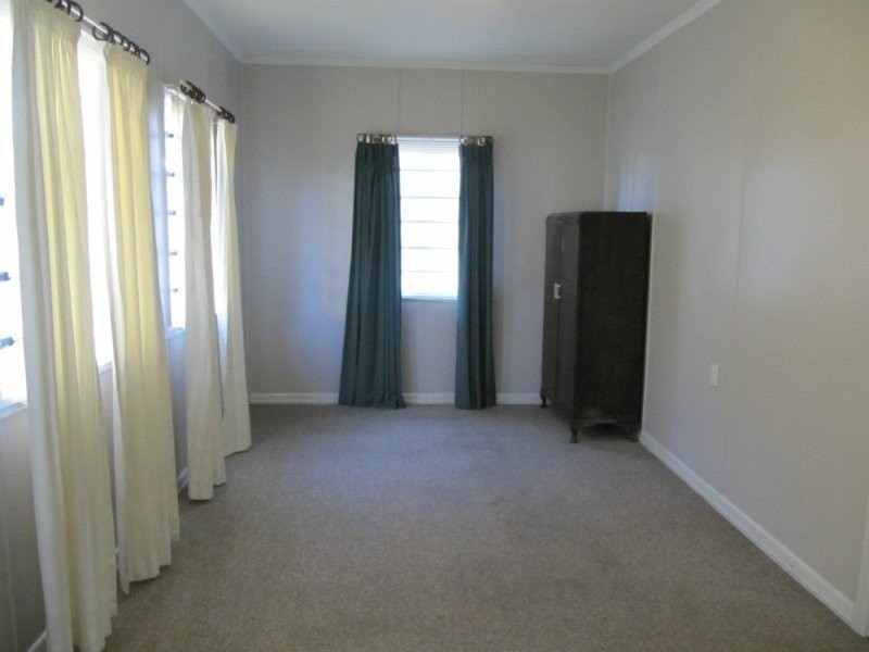 10 Joyce Street, East Ipswich QLD 4305