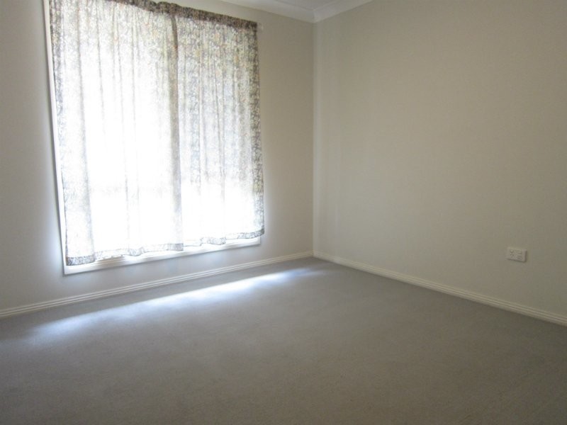 28 North Station Road, North Booval QLD 4304