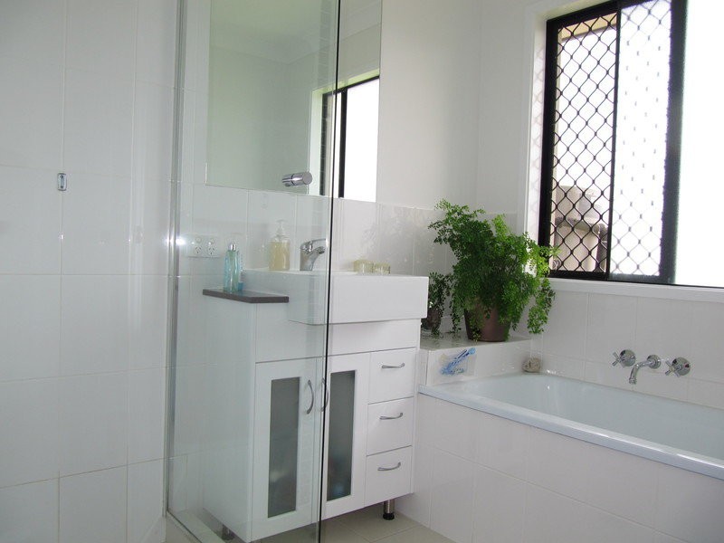 11 Aspinall Street, Leichhardt QLD 4305