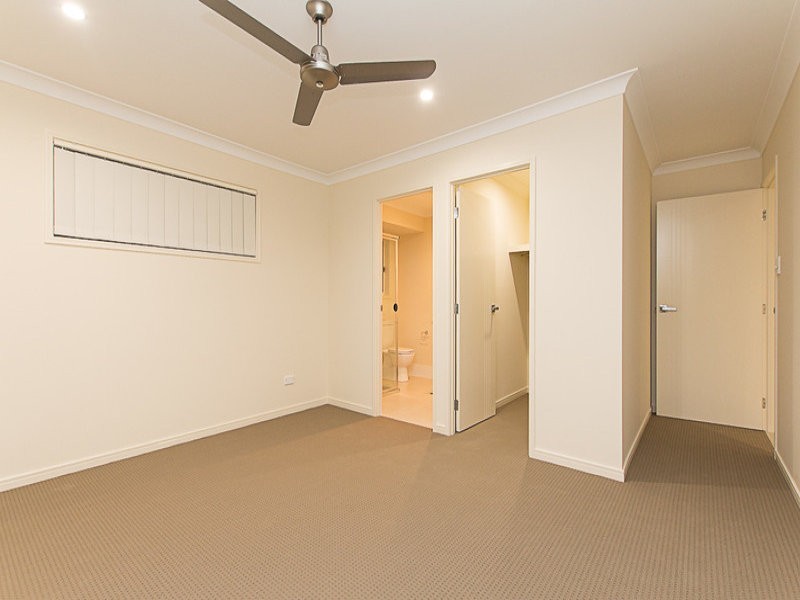 21 Cowie Street, Deebing Heights QLD 4306