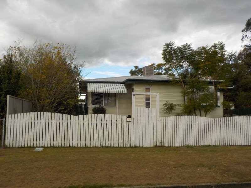 22 Vineyard Street, One Mile QLD 4305