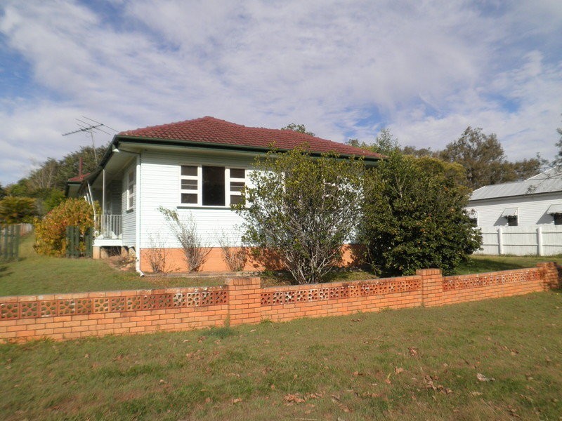 15 Pommer Street, Brassall QLD 4305