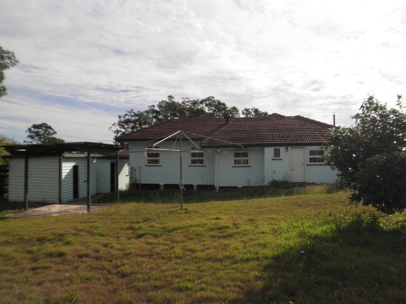 15 Pommer Street, Brassall QLD 4305