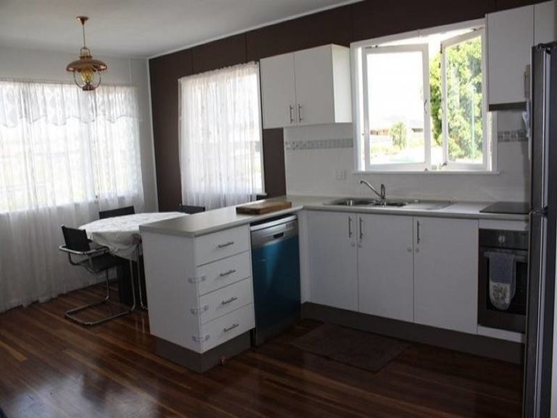 149 Raceview Street, Raceview QLD 4305