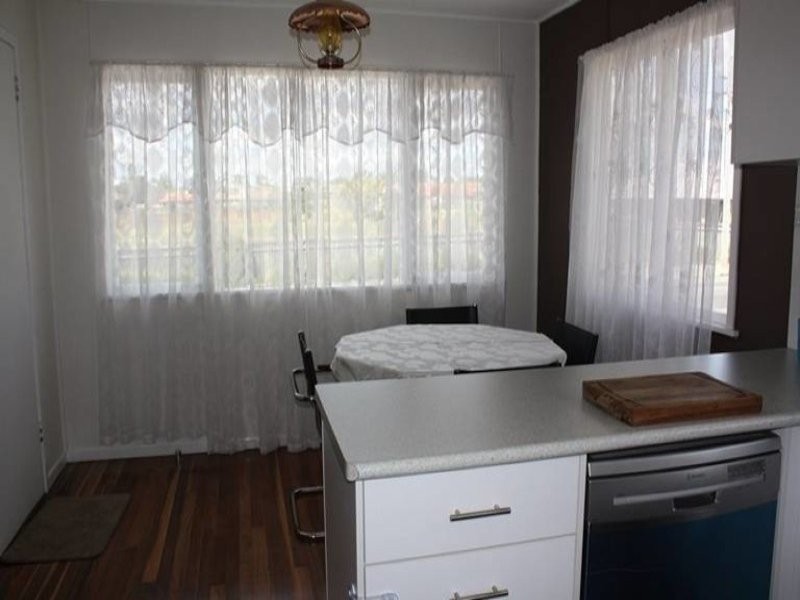 149 Raceview Street, Raceview QLD 4305