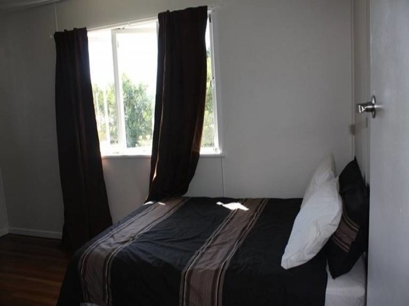 149 Raceview Street, Raceview QLD 4305