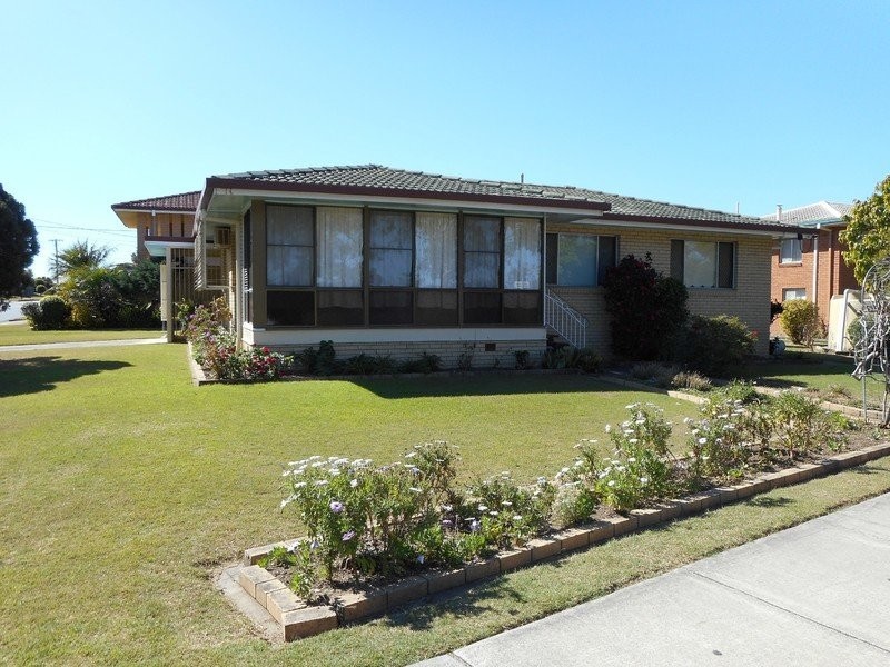 5 Rowan Drive, Brassall QLD 4305