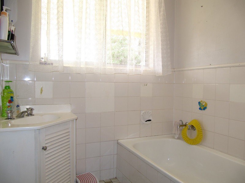 113 Velvet Street, Pine Mountain QLD 4306