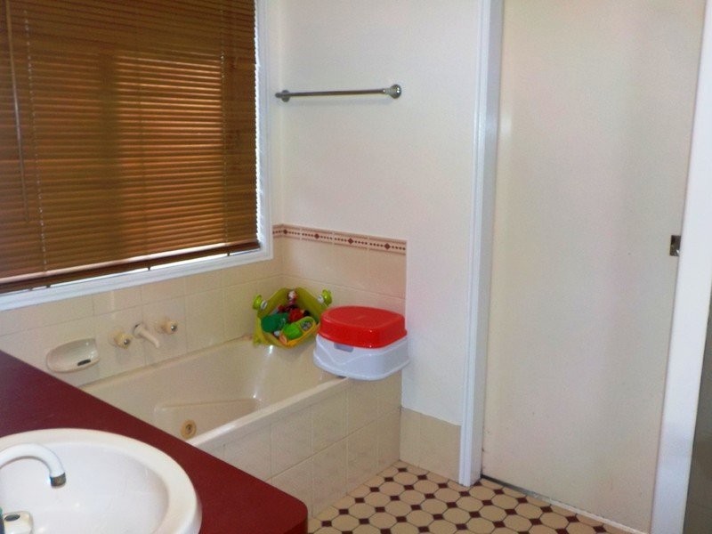 120 Holdsworth Road, North Ipswich QLD 4305