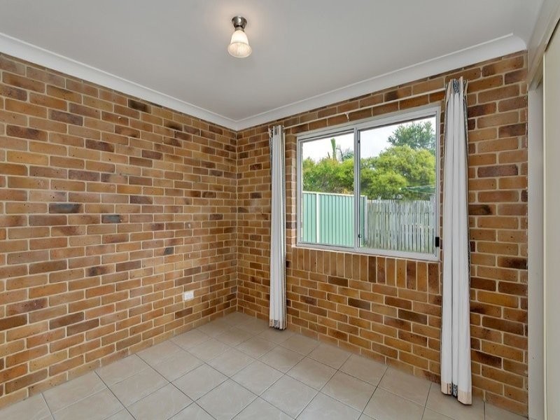 33 Helen Street, North Booval QLD 4304
