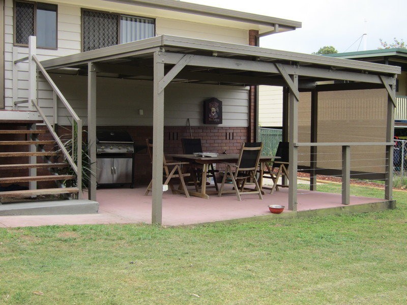 10 Oakhill Street, One Mile QLD 4305