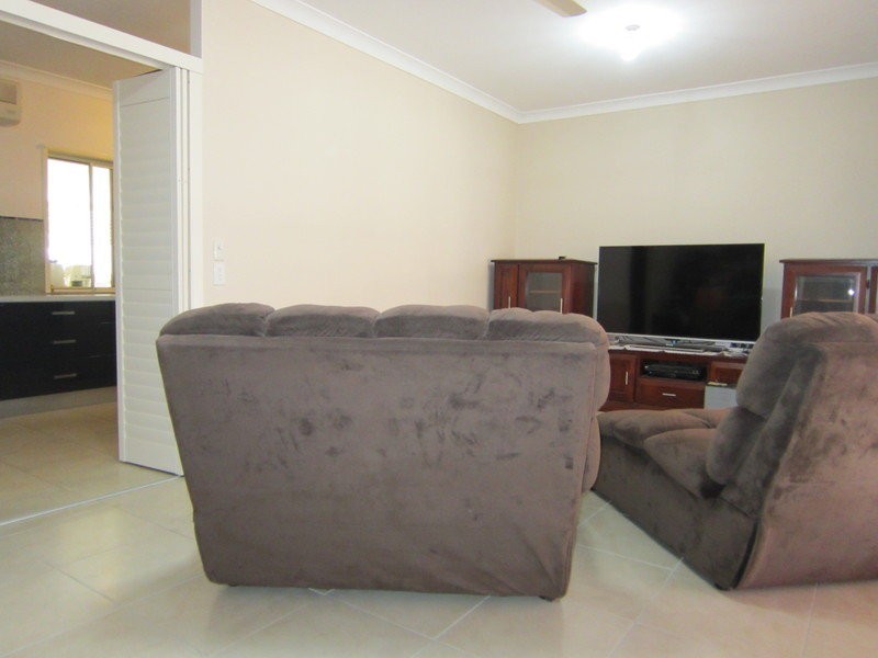 2 Japonica Court, Yamanto QLD 4305