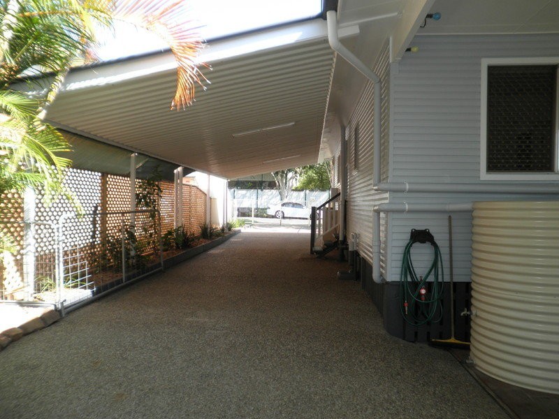 6 Kynance Street, Leichhardt QLD 4305