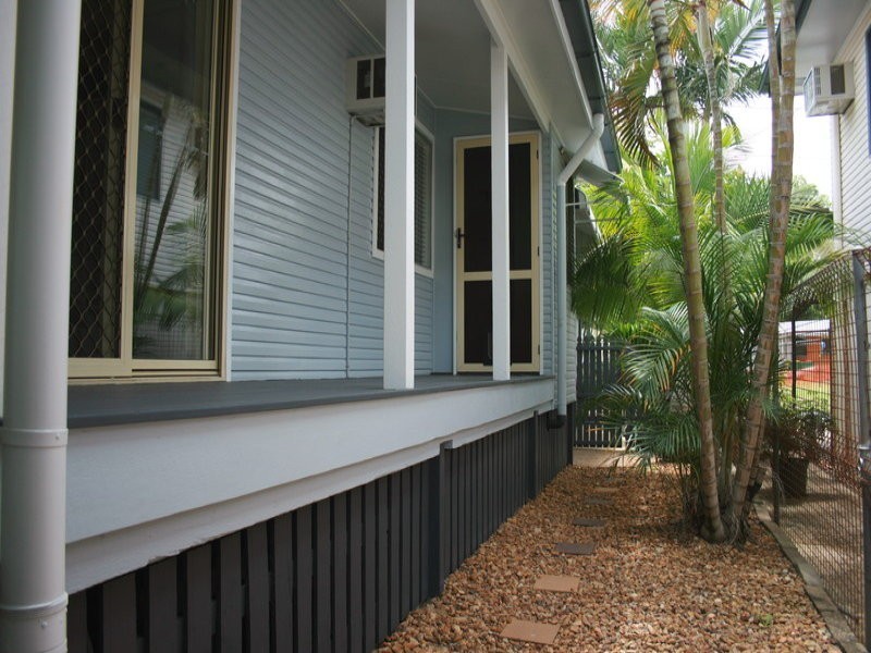 6 Kynance Street, Leichhardt QLD 4305