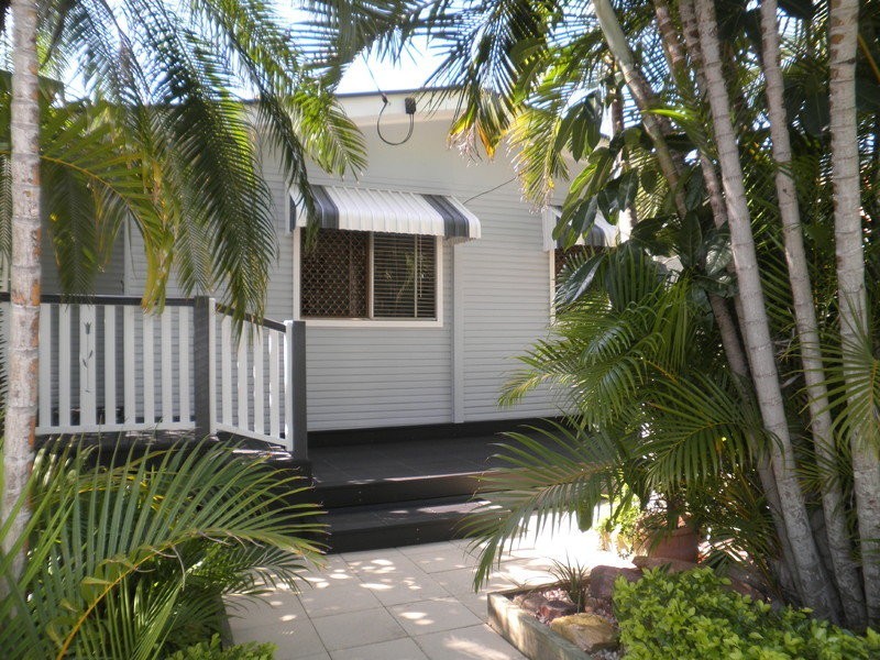 6 Kynance Street, Leichhardt QLD 4305