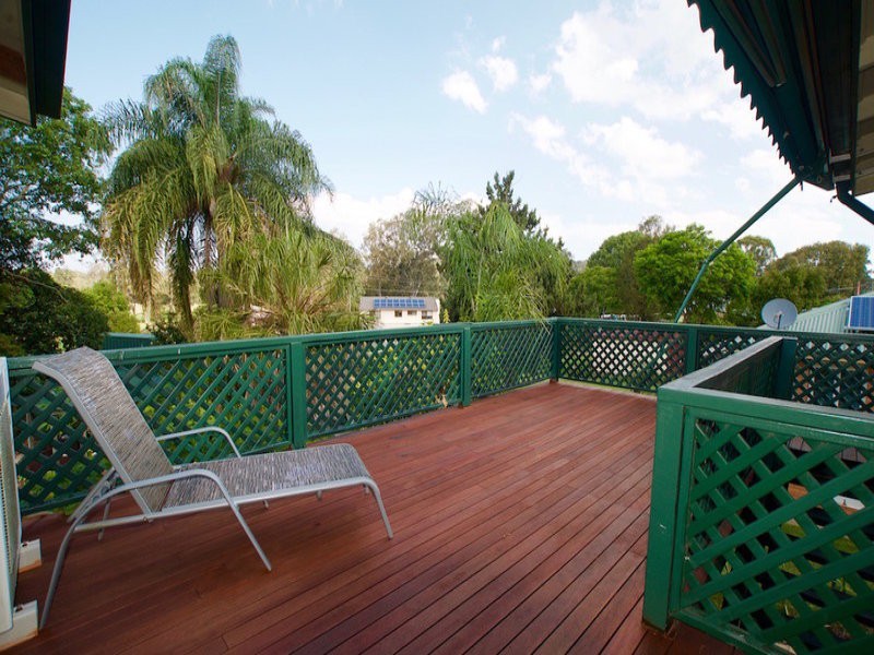 7 Johnston Street, Silkstone QLD 4304