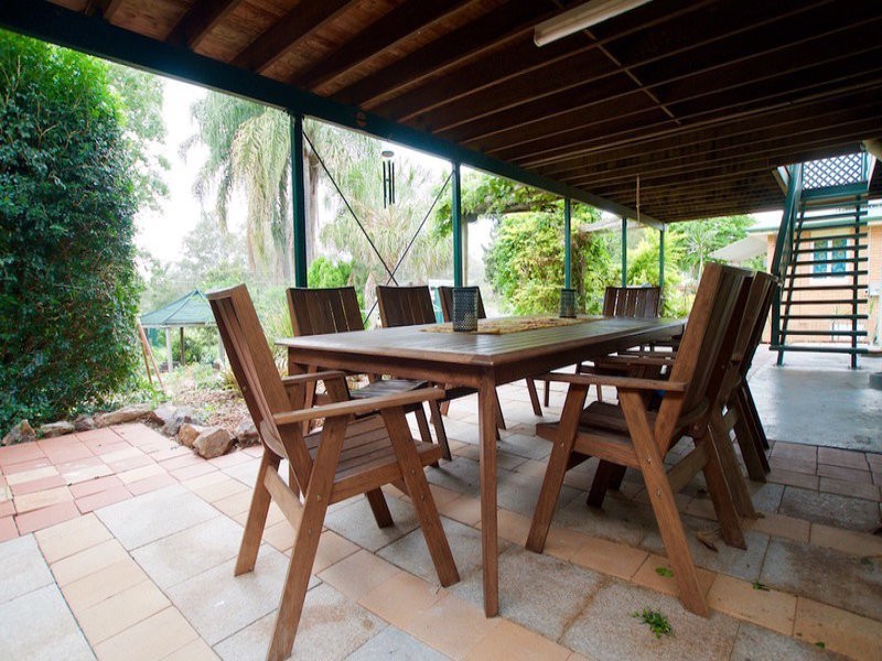 7 Johnston Street, Silkstone QLD 4304