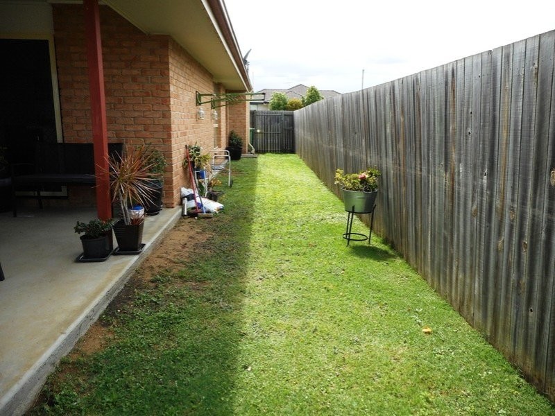 13 Wattle Crescent, Raceview QLD 4305