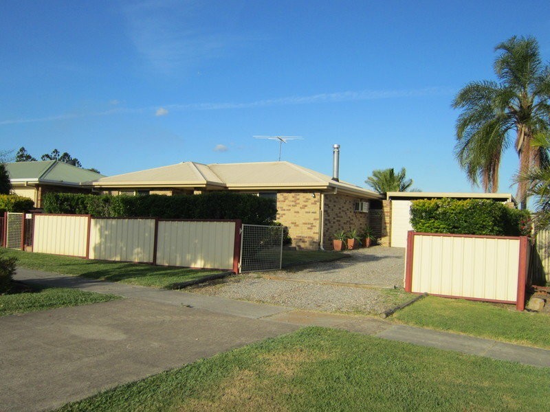 8 Dellvene Crescent, Rosewood QLD 4340