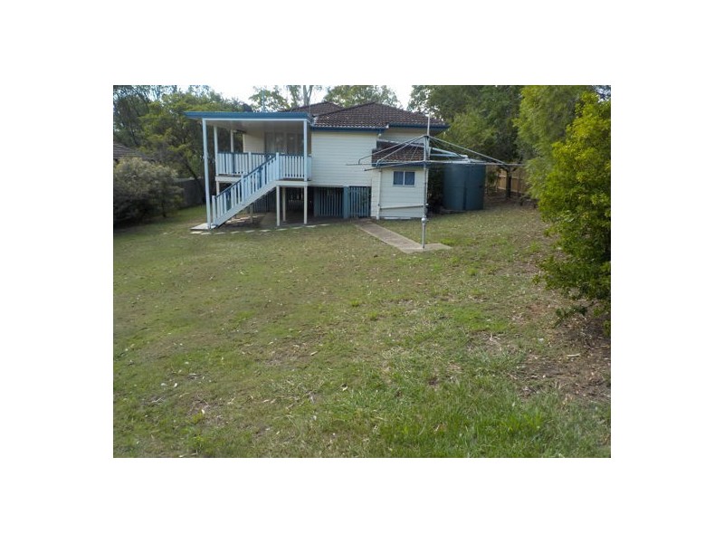 4 Melbourne Street, Brassall QLD 4305