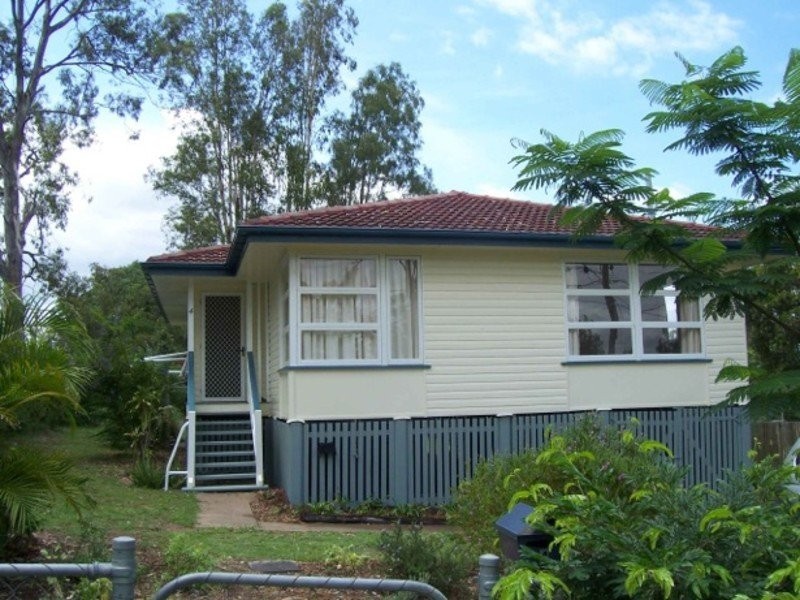 4 Melbourne Street, Brassall QLD 4305