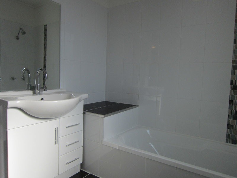 11 Charlotte Street, Basin Pocket QLD 4305