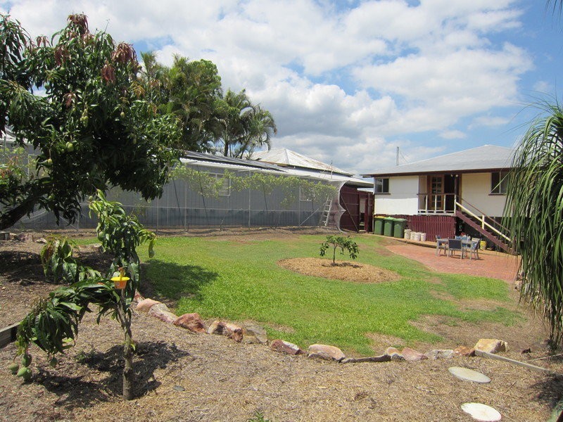 6 McMahon Street, Bundamba QLD 4304