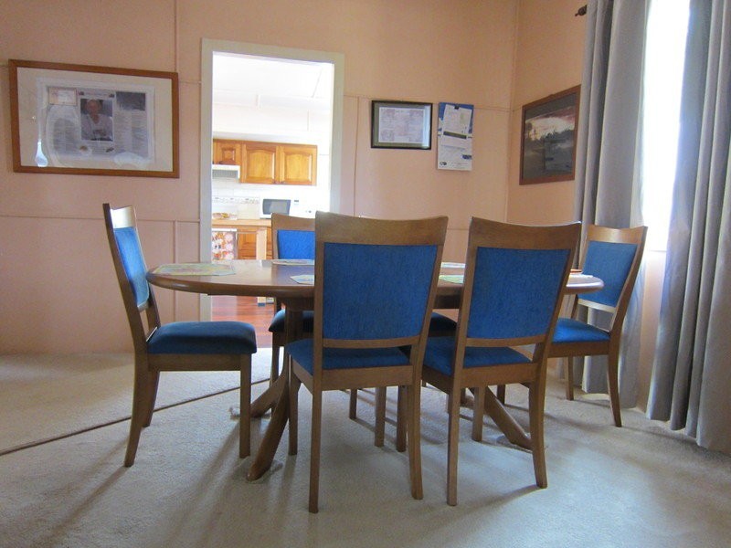 6 McMahon Street, Bundamba QLD 4304