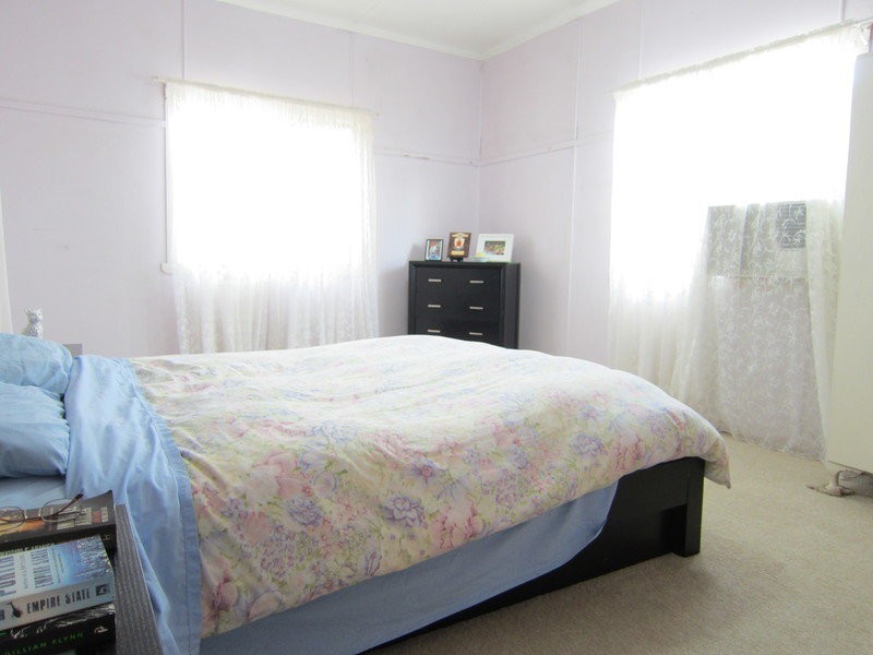 6 McMahon Street, Bundamba QLD 4304