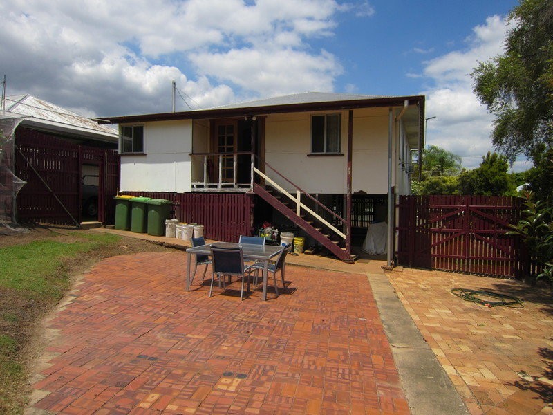 6 McMahon Street, Bundamba QLD 4304