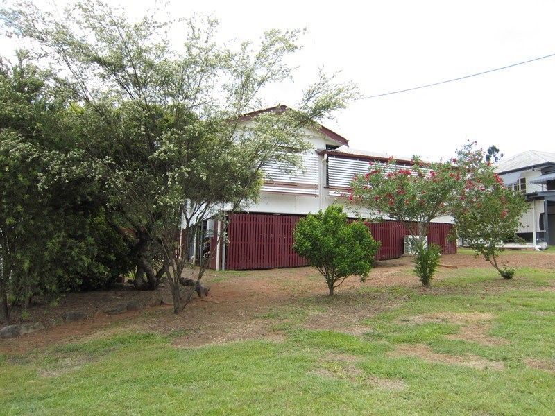 6 McMahon Street, Bundamba QLD 4304