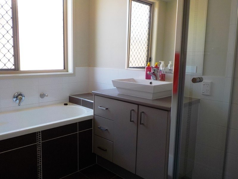 23 Sophie Street, Raceview QLD 4305