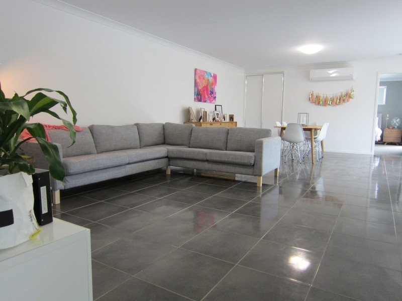 85 Brentwood Drive, Bundamba QLD 4304